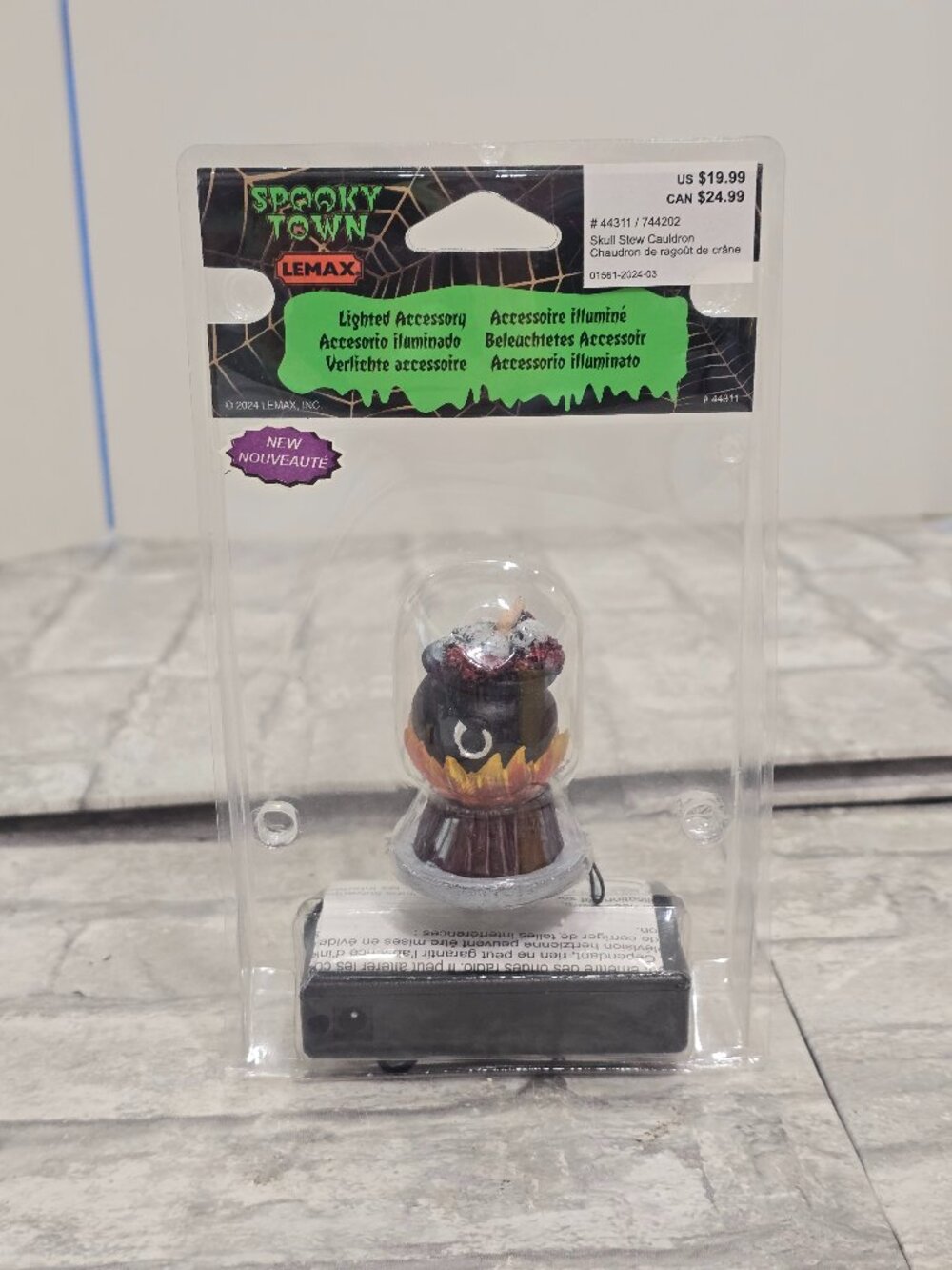 Lemax Spooky Town Skull Stew Cauldron #44311 Lighted Halloween Village 2024 NEW